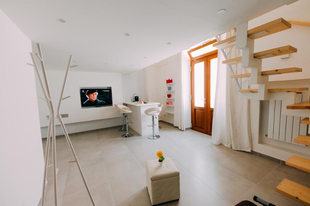 Bed Casa Vacanza Via Gallipoli - Corte Bari ブリンディジ エクステリア 写真